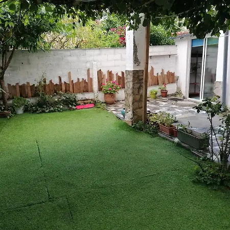 Ferienhaus Planta Baja De Casa Con Patio Vigo